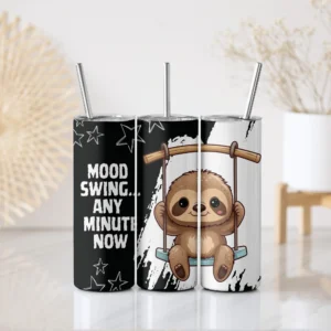 Lajháros kulacs szarkasztikus felirattal – 'Mood swing… any minute now'